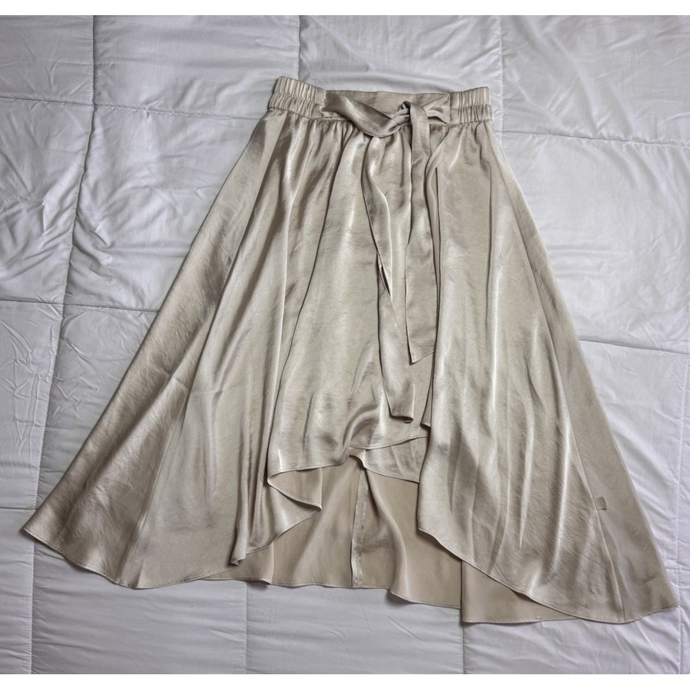 Lululemon Midi-Length Satin Wrap Skirt Size 4 Natural Ivory Flowy Dance EUC